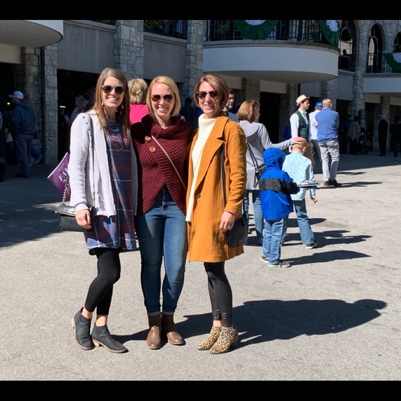 Meet your Posher, Debbie - Picture 1 of 1